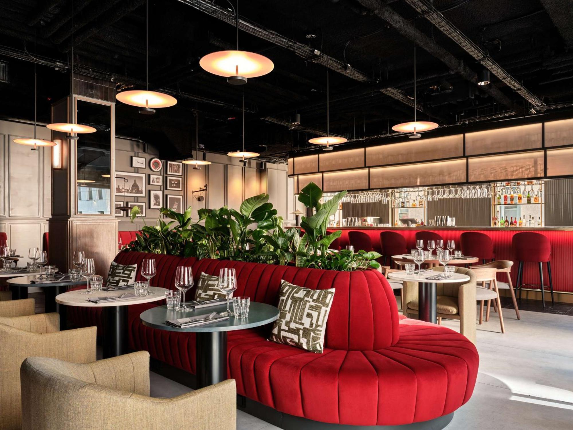 Radisson Red Hotel & Radisson Red Apartments, كراكوفيا المظهر الخارجي الصورة