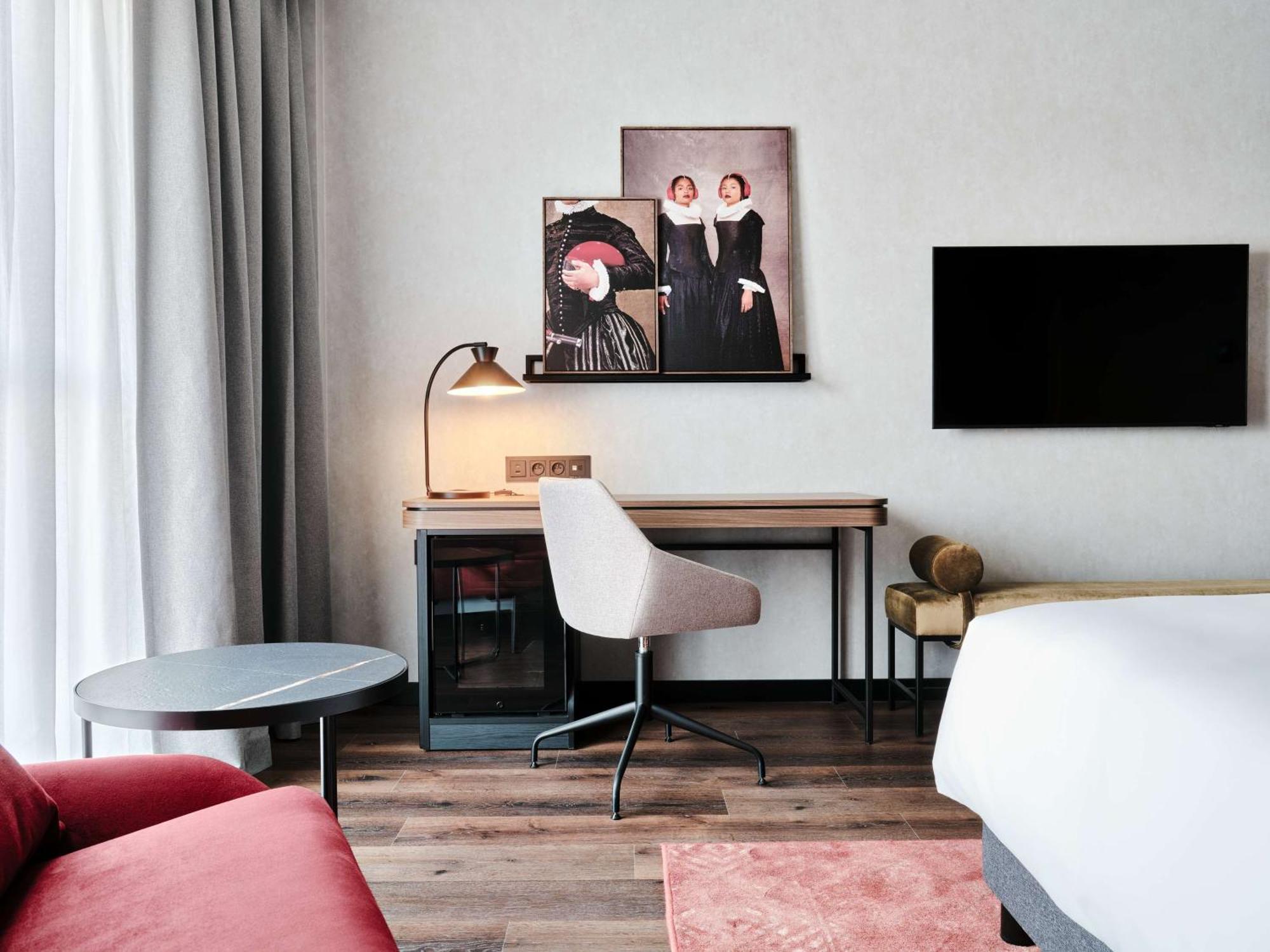 Radisson Red Hotel & Radisson Red Apartments, كراكوفيا المظهر الخارجي الصورة