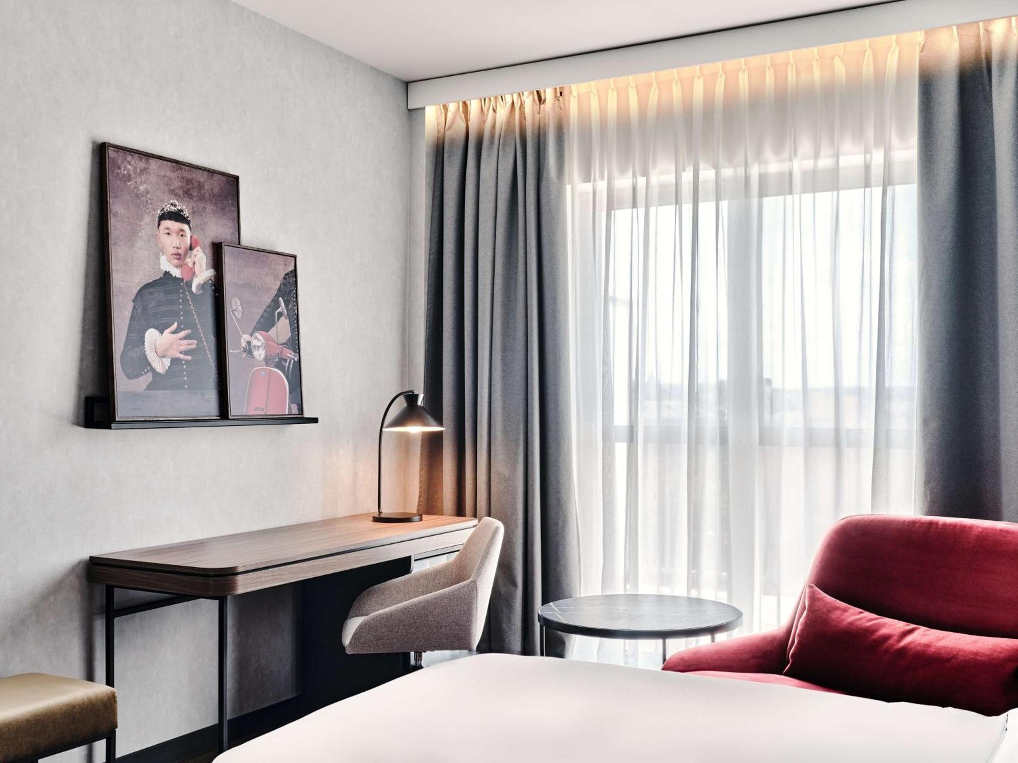Radisson Red Hotel & Radisson Red Apartments, كراكوفيا المظهر الخارجي الصورة