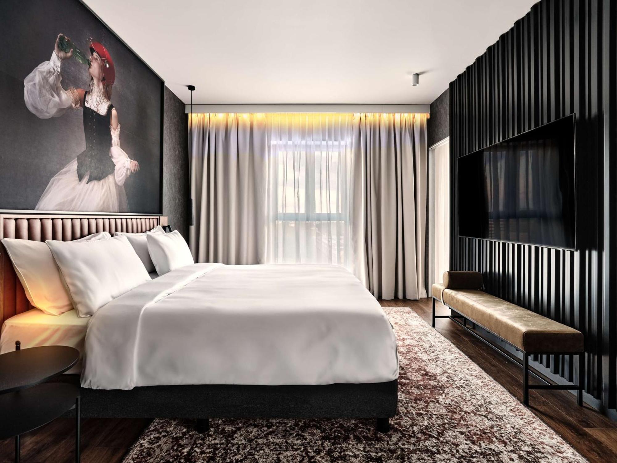 Radisson Red Hotel & Radisson Red Apartments, كراكوفيا المظهر الخارجي الصورة